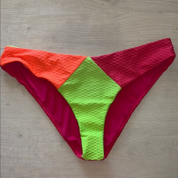 Pink and Orange Bikini with Bold Color Blocking - Picture 4 of 6
